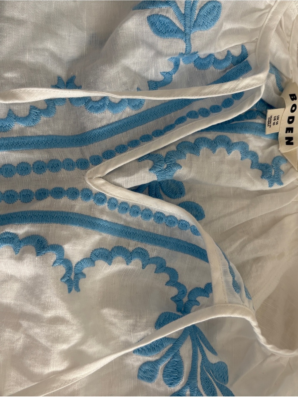 Boden Women’s White & Light Blue Embroidered Top US size 10